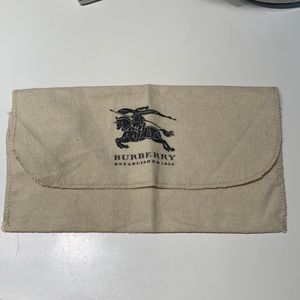 Burberry wallet dust cover